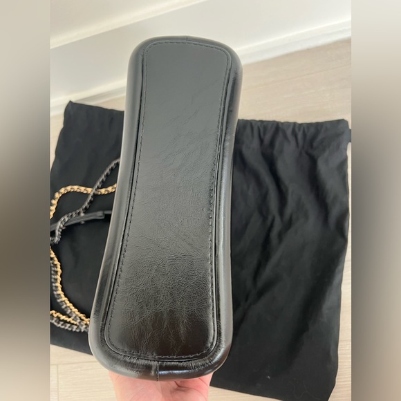 Chanel medium black gabrielle bag - Picture 2 of 14